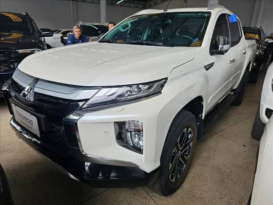 MITSUBISHI L200 TRITON 2.4 16V TURBO DIESEL SPORT HPE CD 4P 4X4 AUTOMÁTICO